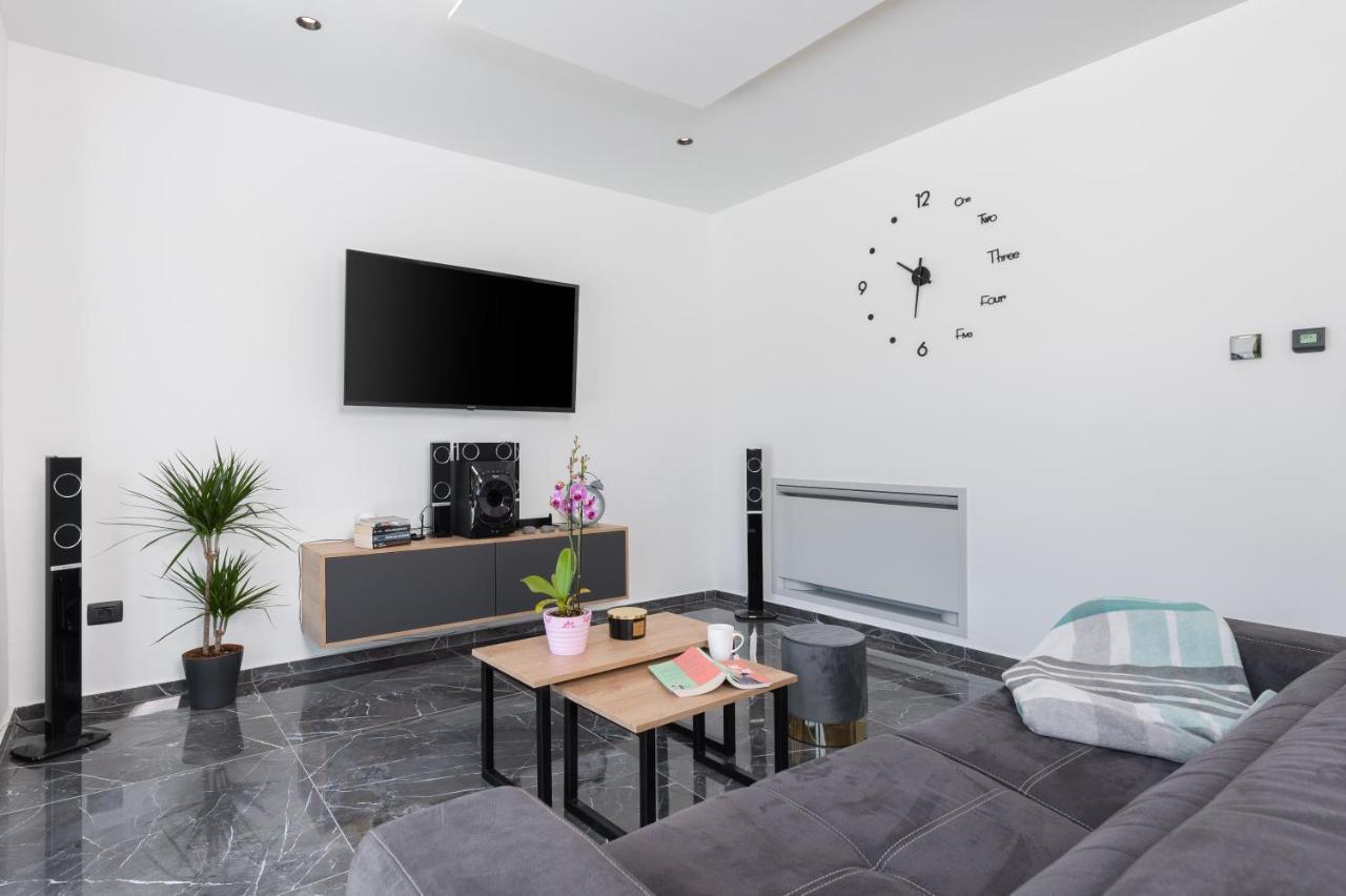 Green Luxury II With Heated Pool, Jacuzzi & Sauna Ruzici  Exterior foto